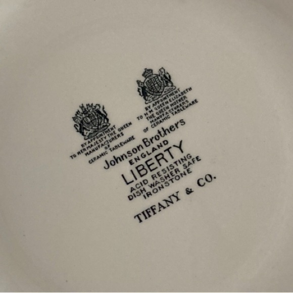 Johnson Brothers Liberty x Tiffany & Co Salad Plate 7 1/2” - Picture 3 of 4